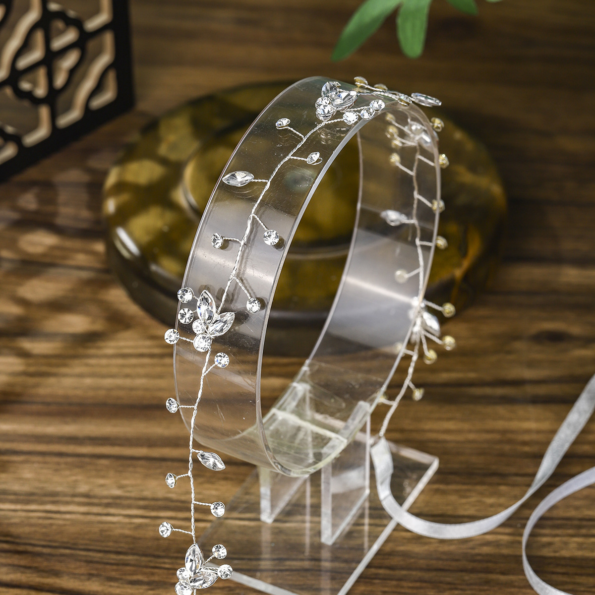 New Korean-style handcrafted bridal headwear, popular banquet dress accessories, fresh and simple hair accessories, crystal hair bands Specification drawing