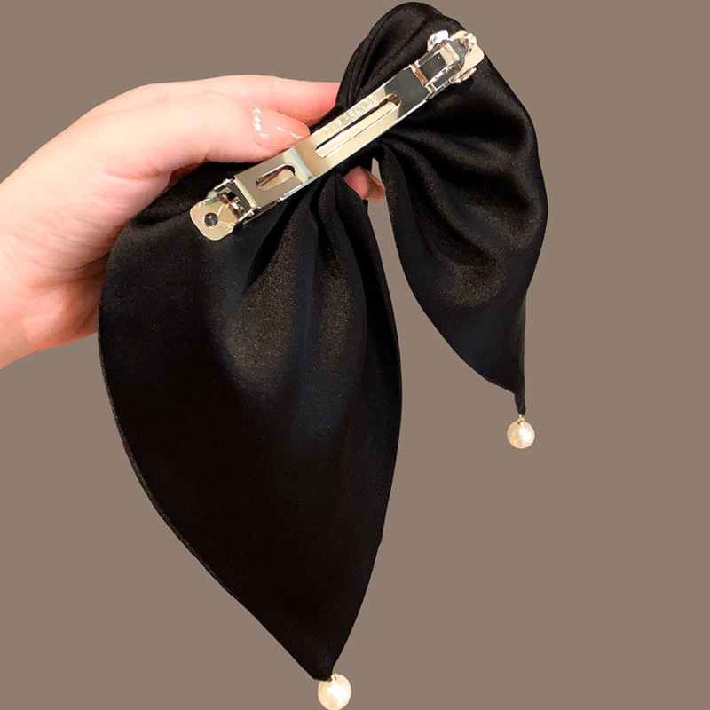 Luoyan Mermaid ~ Big Bow Hairpin for Women 2023 New Black ribbon top clip, horizontal clip on the back of the head Application Scenario