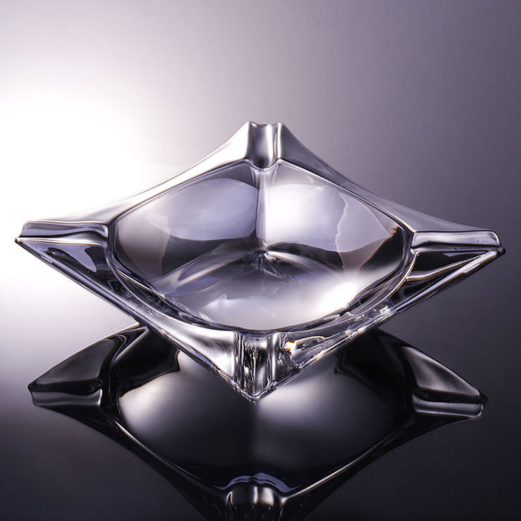 Lizun Square Crystal ashtray Hotel Home hall decoration Creative amber ashtray Cigar ashtray details Picture
