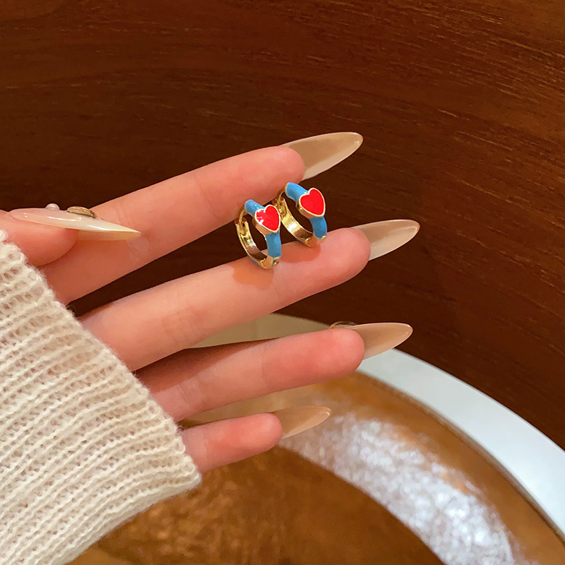 Summer enamel blue and red spliced drop glaze heart-shaped ear loops for women, a new style of elegant earrings in 2025 full figure