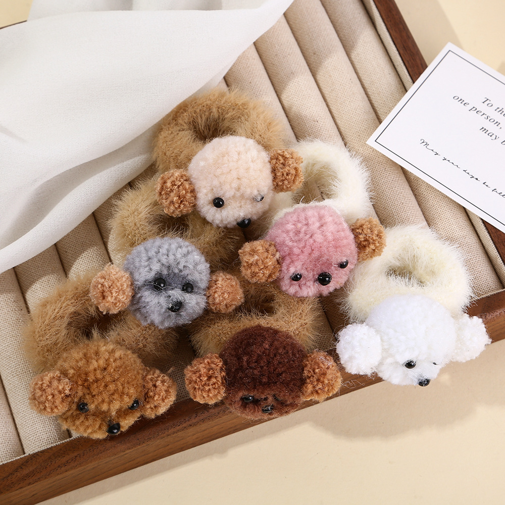 Autumn and winter cartoon bear head, coffee-colored phone coil, children's hair tie, cute girl's sweet headwear, hair clip, hair band, girl full figure