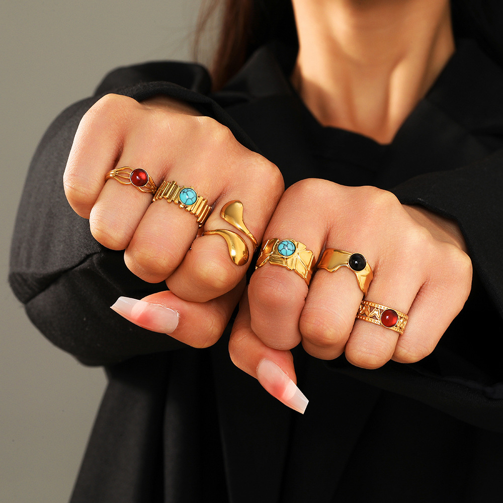 New titanium steel aged retro ring for women, anti-fading, cross-border bestseller, Gothic minimalist and niche design ring full figure