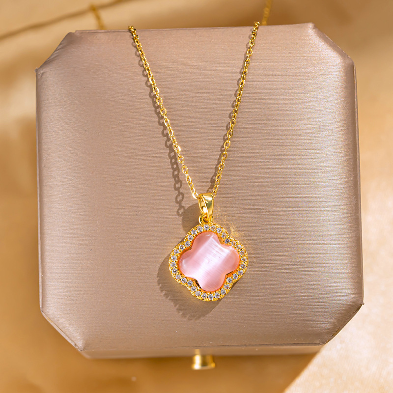 High-end cat's eye stone four-leaf clover titanium steel necklace, a unique and simple women's collarbone summer pearl light luxury style accessory full figure