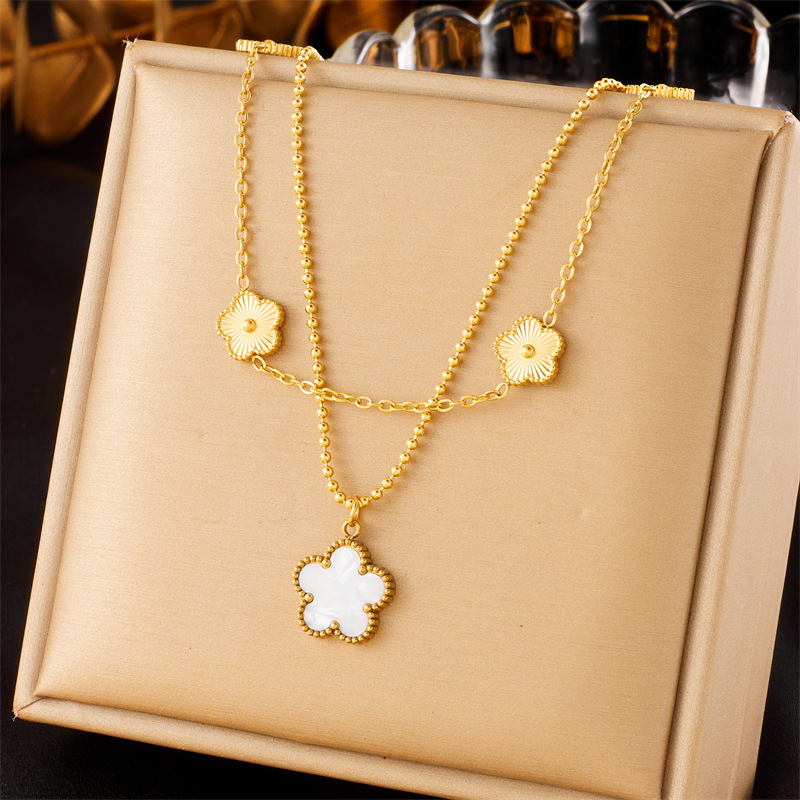 A fashionable and retro style, simple gold-plated flower double-layer chain stainless steel jewelry necklace full figure