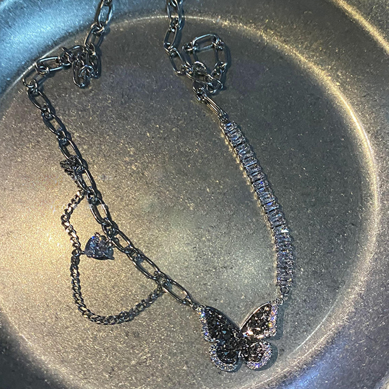 I've been bombarded with questions! Black zircon butterfly necklace for women, an Instagram niche design sense, light luxury, sweet and cool collarbone chain Specification drawing