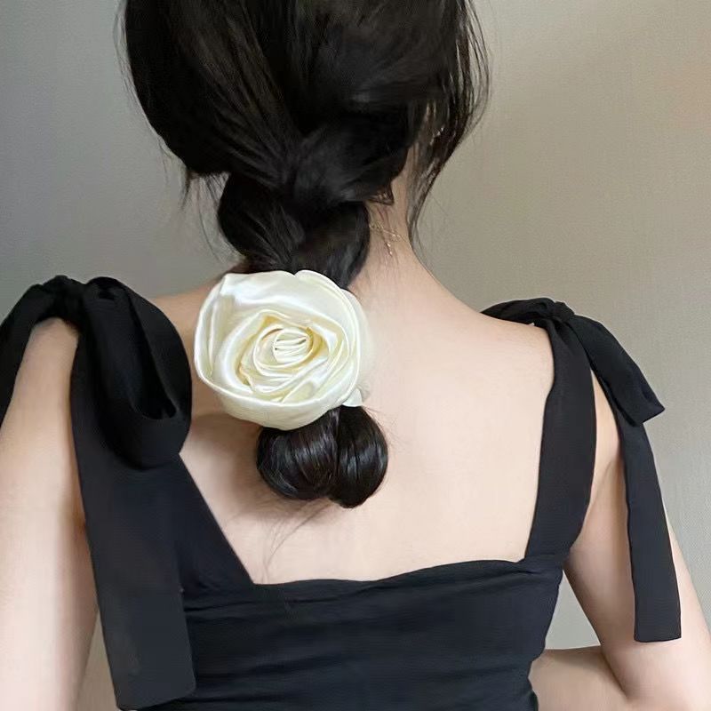 Rose hair tie, three-dimensional flower large intestine hair tie, ins retro artistic school style, satin flower high-end hair accessory full figure