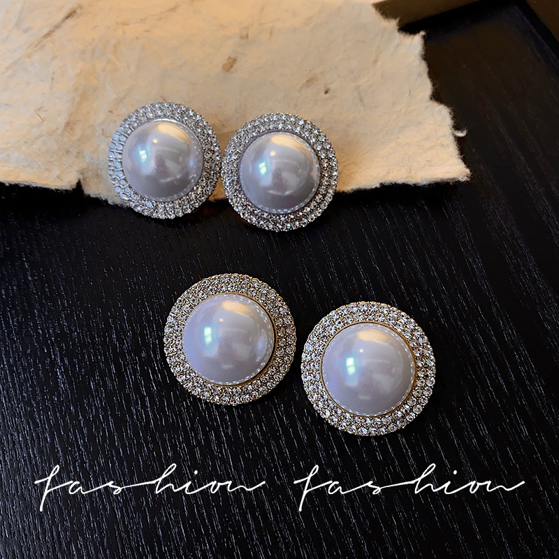 High-end pearl large earrings, French retro style, internet-famous stud earrings, 2025 bestseller, niche and exaggerated earrings for women Specification drawing