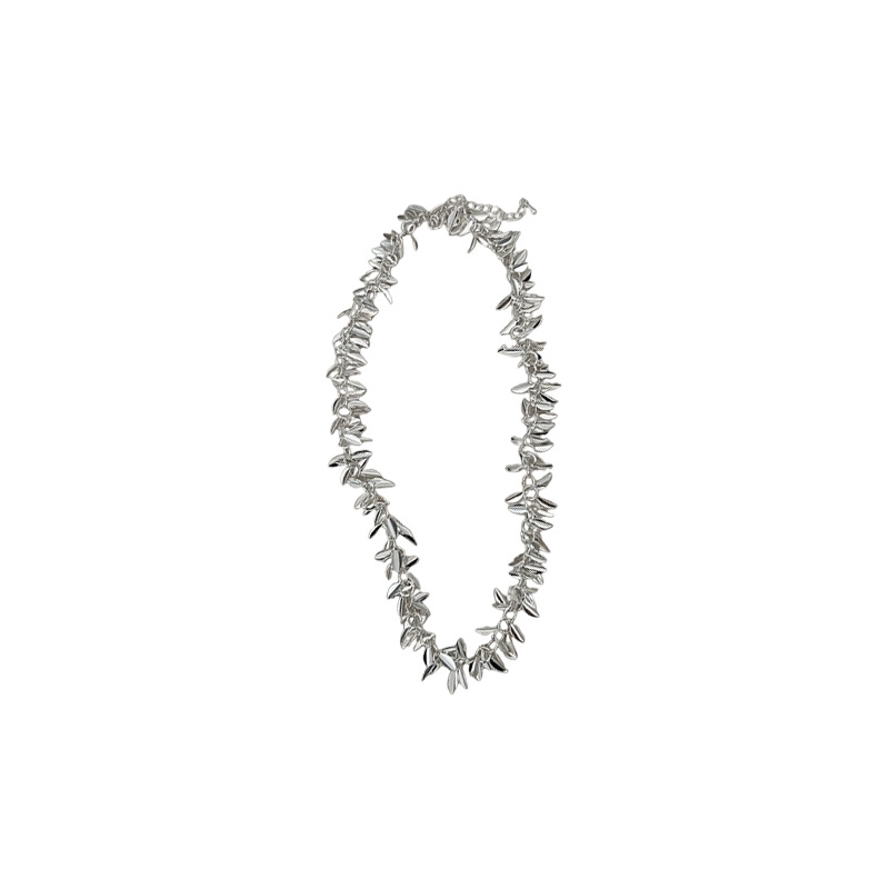 Cold and unique leaf tassel necklace, niche and light luxury style, high-end collarbone chain, neck chain, elegant and fashionable trend Item Picture