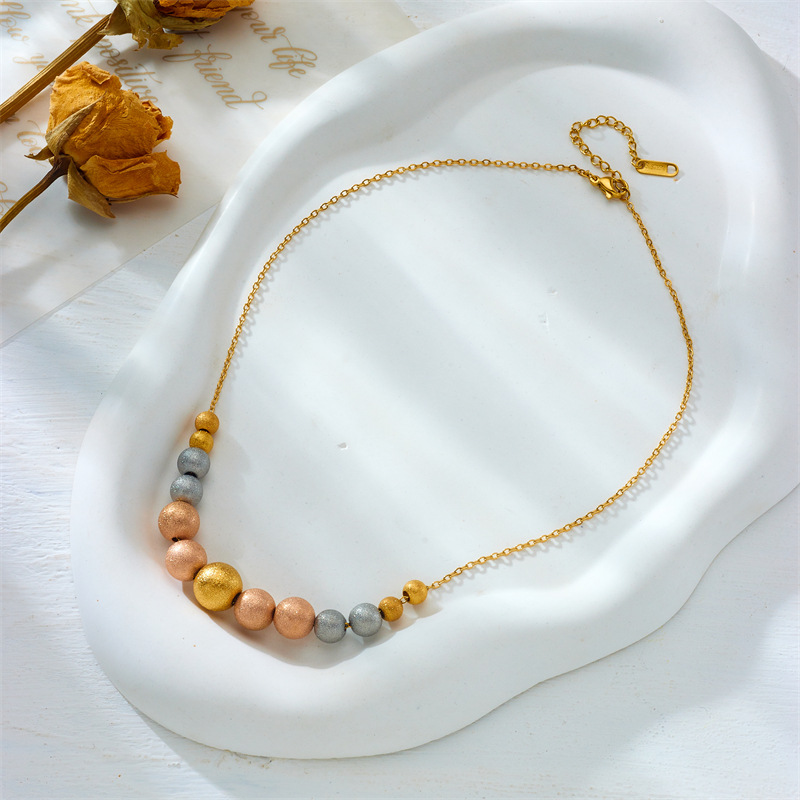 European and American fashion, niche design, unique and retro, colorful beaded titanium steel chain necklace Specification drawing