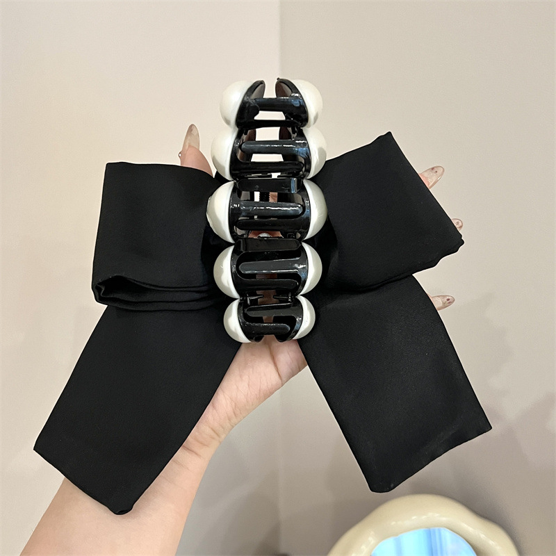 High-end bow clip women's 2024 new style back head updo shark clip for elegant semi-tied hair ponytail clip headwear Application Scenario
