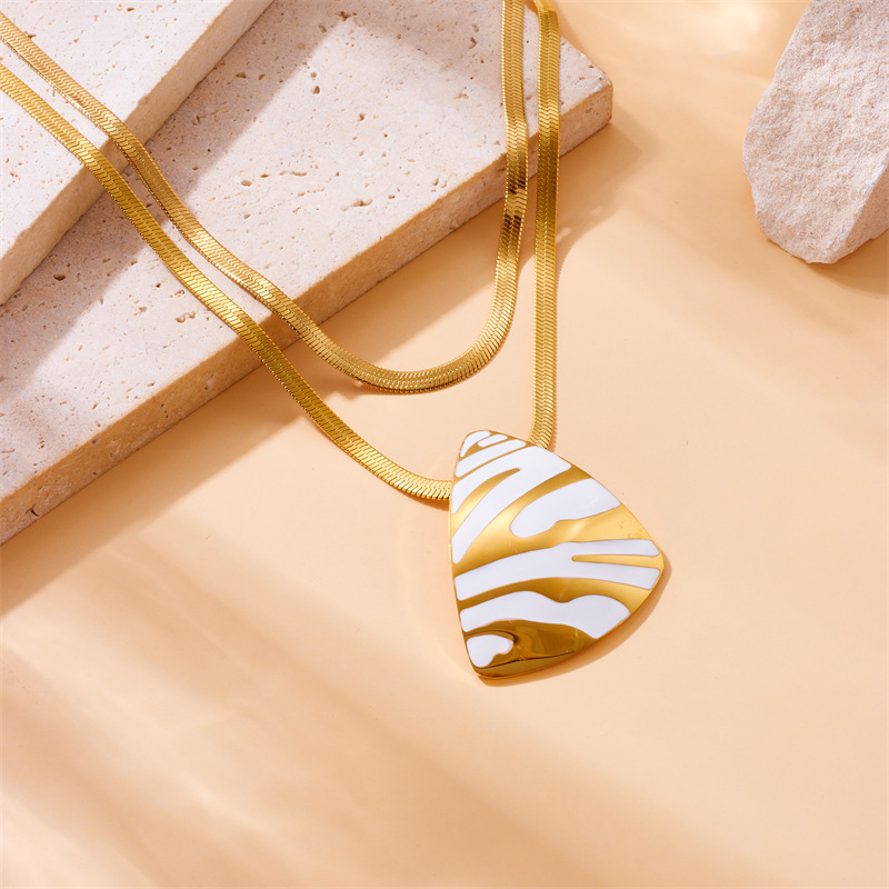 European and American fashion, individual, retro two-color oil drip pattern triangular pendant, double-layer stacked stainless steel chain necklace details Picture