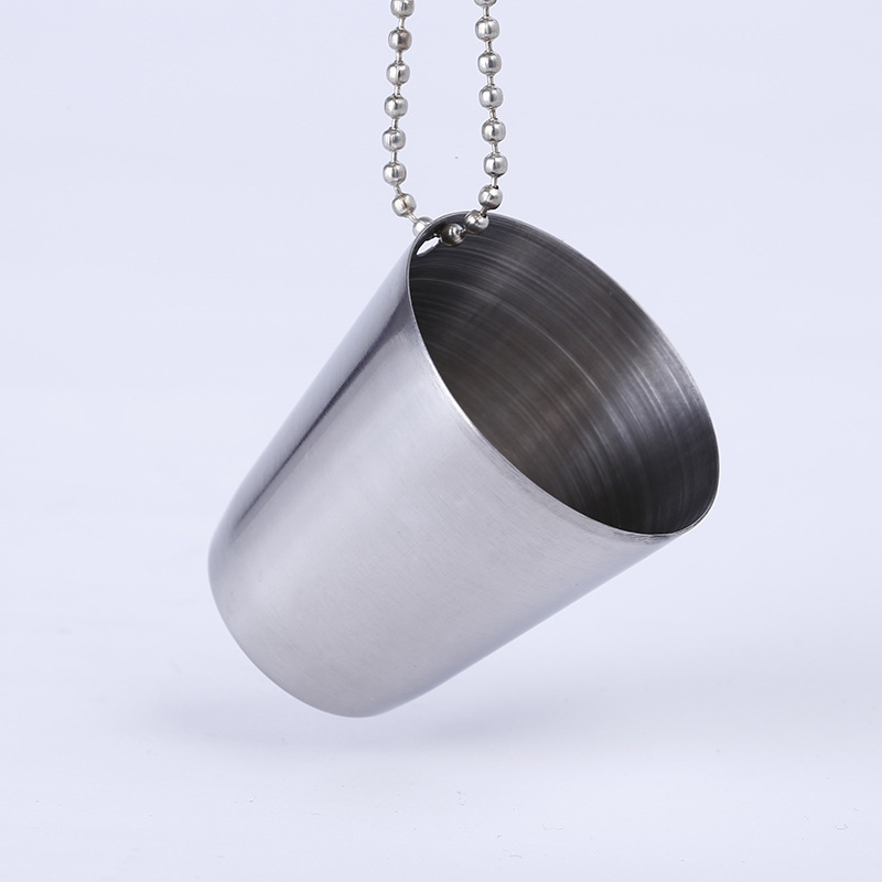 Processed stainless steel liquor cups, mouthwash toothbrushes, portable cups, mini beer water cups Application Scenario