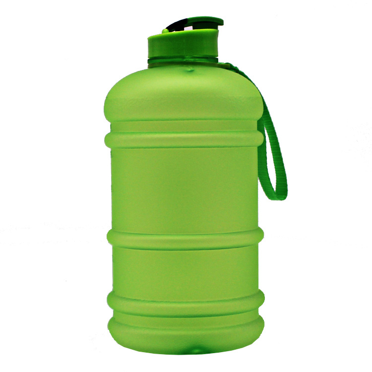 Wholesale of large-capacity sports plastic water bottles made of outdoor PETG material. 2.2L fitness water cups in matte color Item Picture