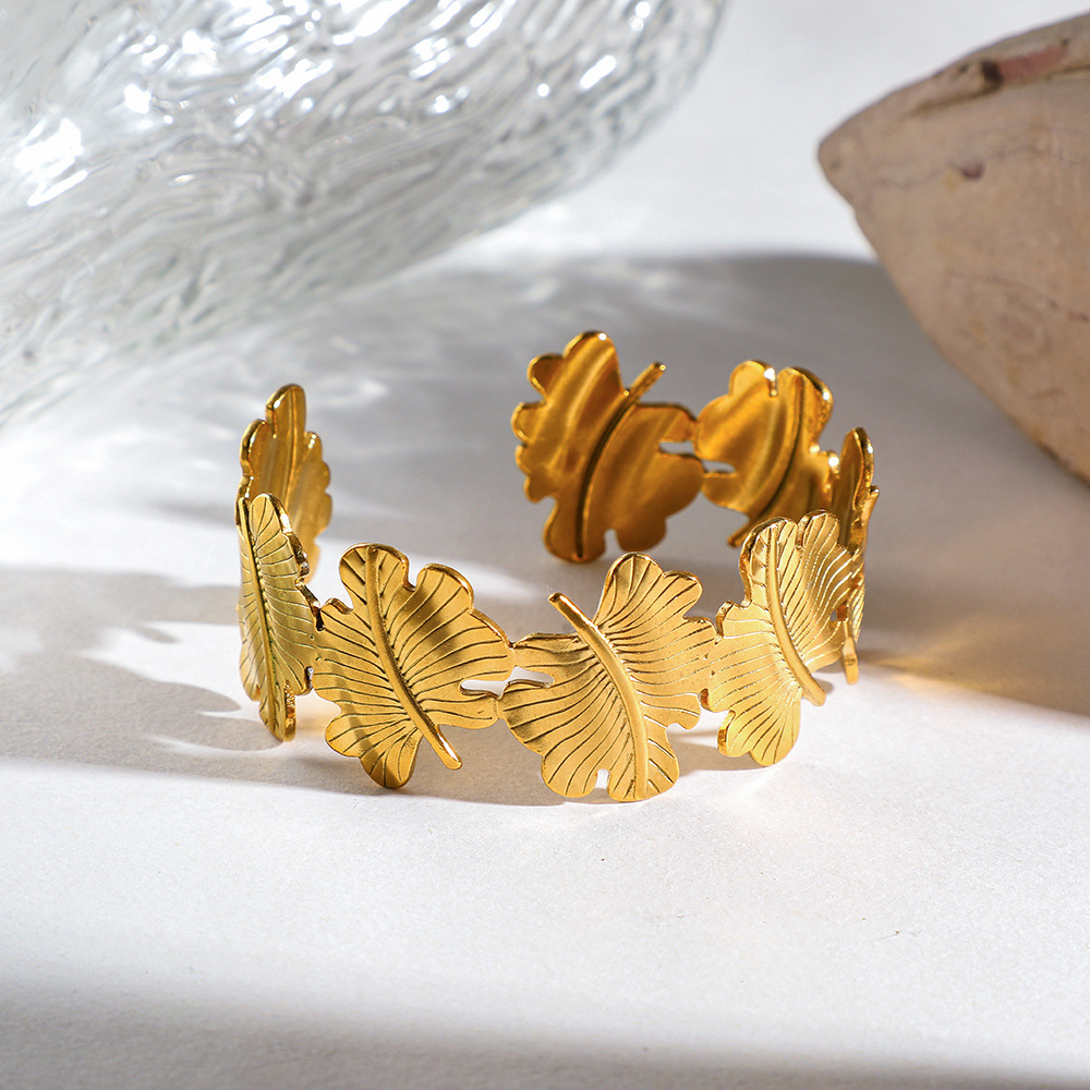 Cross-border 18k gold-plated stainless steel bracelet, geometric and personalized wristband jewelry, simple wide leaf bracelet wholesale Specification drawing