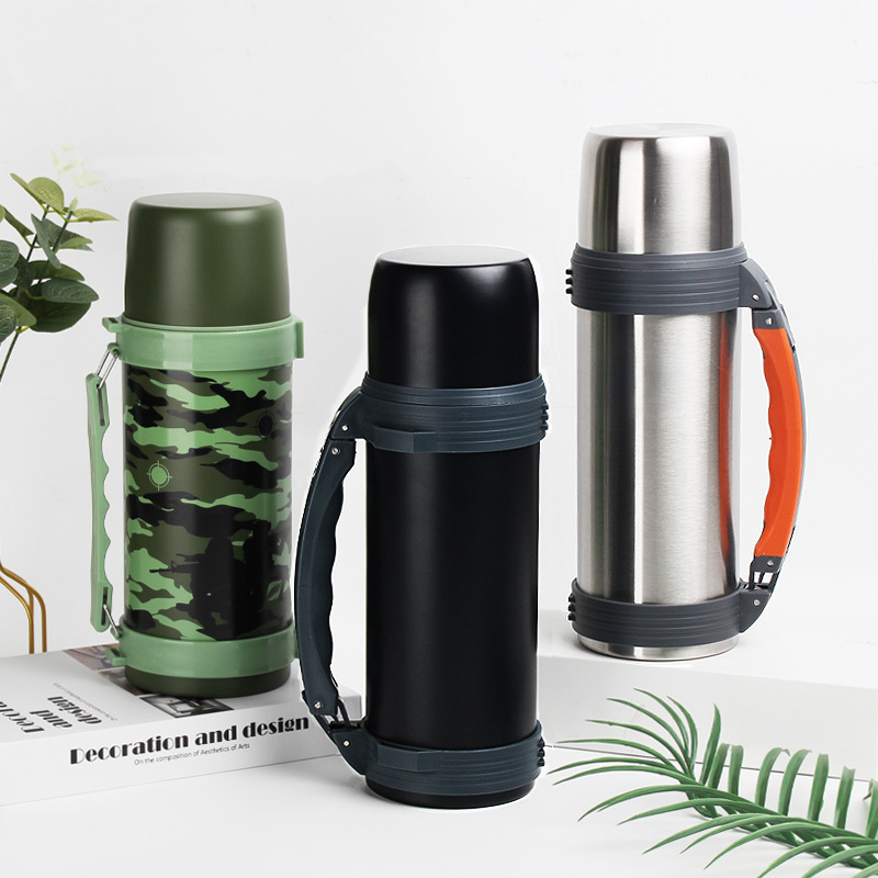 Wow customized 304 stainless steel insulated cup, portable large-capacity travel kettle, sports kettle, heat and cold preservation kettle Application Scenario