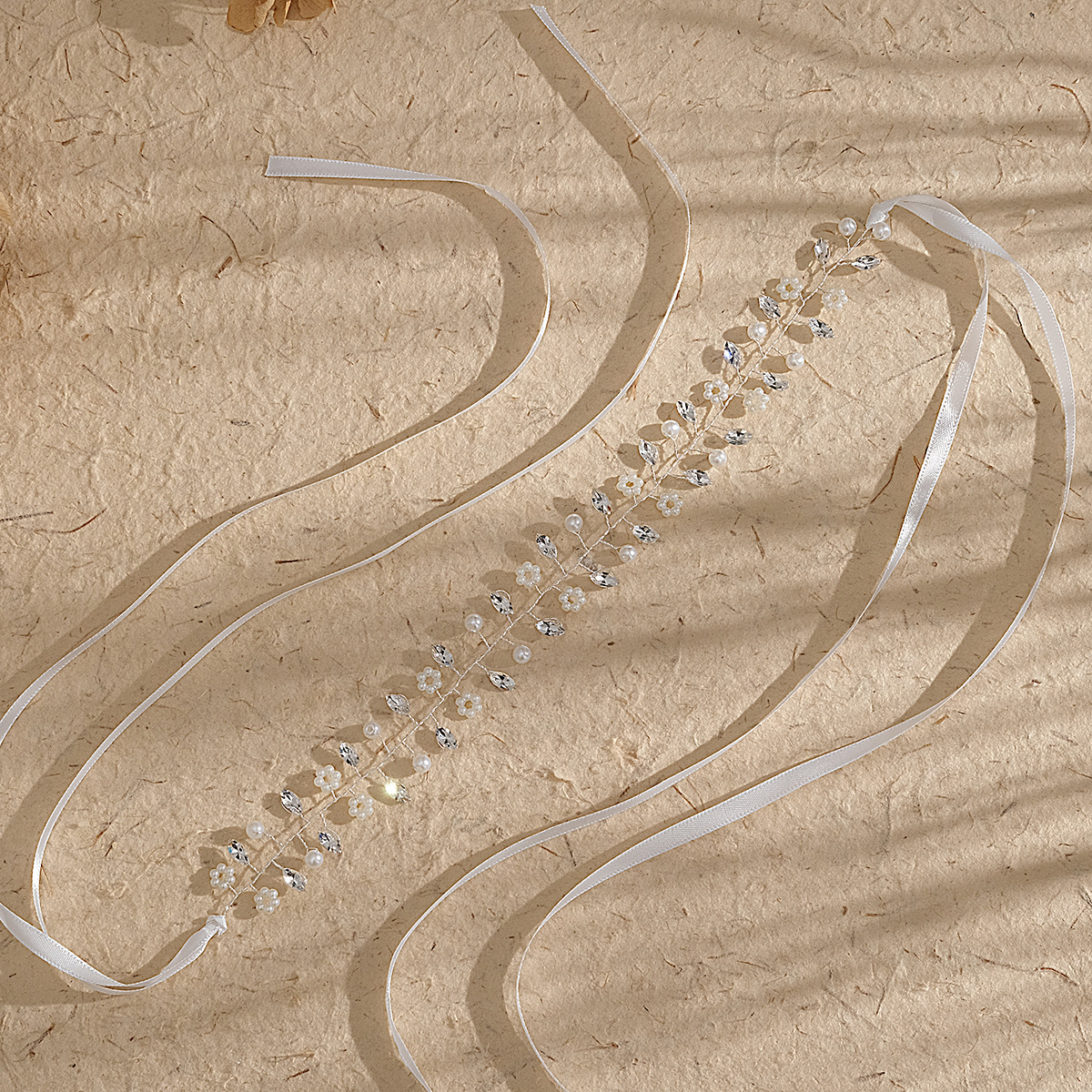 miallo cross-border export headwear, handcrafted rhinestone and pearl bridal hair bands, Korean-style wedding dresses and evening gowns, updo hair accessories Specification drawing
