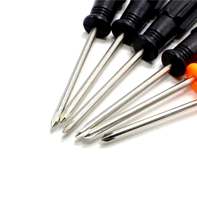 Black 2.5 cross 3.0 cross small screwdriver, hand tool toy delivery batch, 2.5mm cross screwdriver Application Scenario