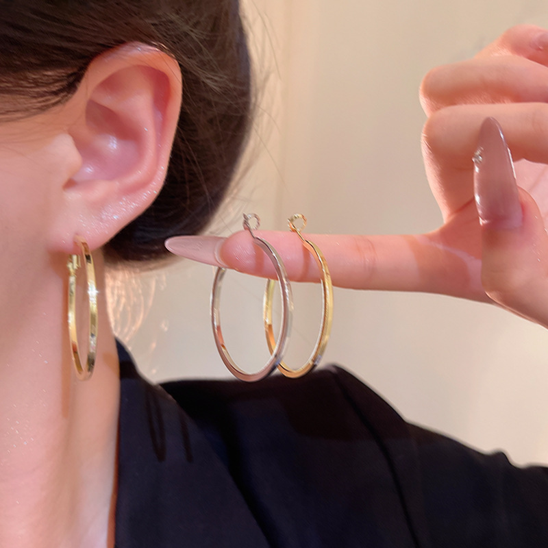 Plain ring earrings for women 2025 New bestsellers, exaggerated large ear rings, niche design, light luxury, unique personality, wholesale of earrings details Picture