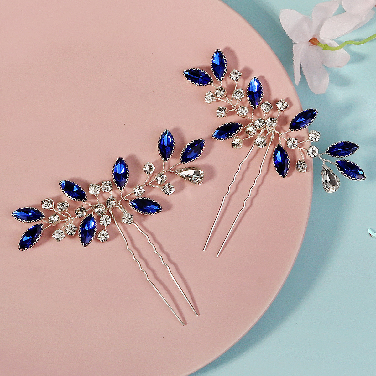 New ancient-style Hanfu hair accessories, handcrafted water diamond and pearl hairpins and combs for brides in European and American weddings Application Scenario