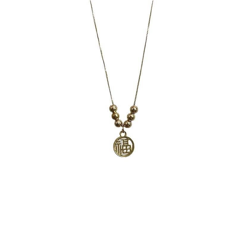 The 2024 new bestseller necklace features a niche design sense, a high-end collarbone chain, a French retro pearl necklace, and a light luxury style for women Item Picture