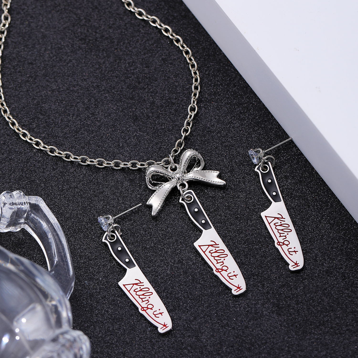 European and American cross-border dark thorns oil rose heart cross earrings for women, chain rivets punk earrings for men Application Scenario