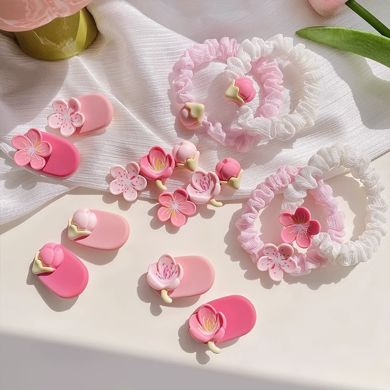 Pink cherry blossom hair clips, new summer style, cute flower edge clips, heart-shaped resin bangs, duckbeak hair accessories for girls full figure