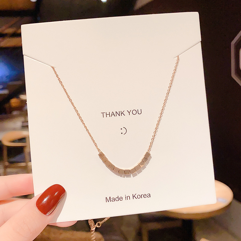 Korean InS-style perfect small square titanium steel necklace, a light luxury design for women, a popular online celebrity collarbone chain that doesn't fade details Picture