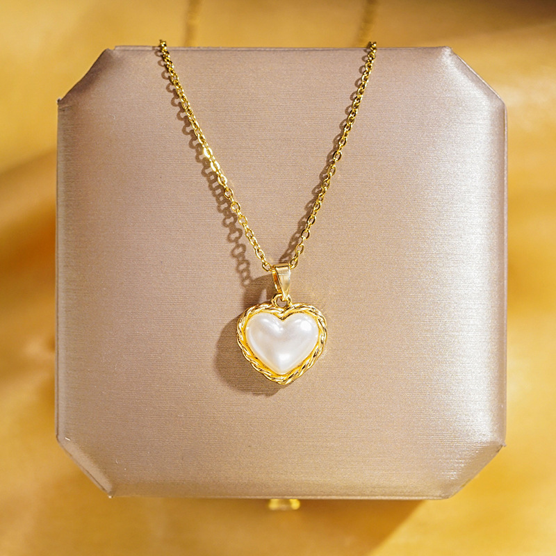 Korean pearl heart-shaped necklace, a unique and elegant lace light luxury collarbone chain, a versatile titanium steel accessory for Internet celebrities, wholesale Specification drawing
