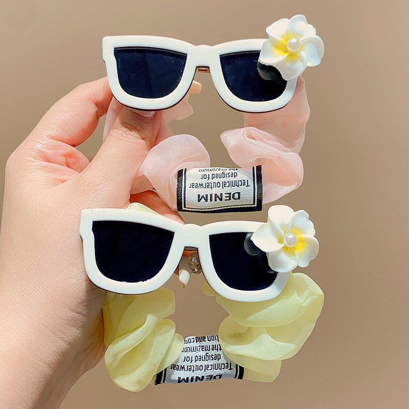 Children's sunglasses, hair bands, large intestine bands, Internet celebrity girls and babies, no hair damage, high-elasticity ponytail hair bands, headwear Application Scenario