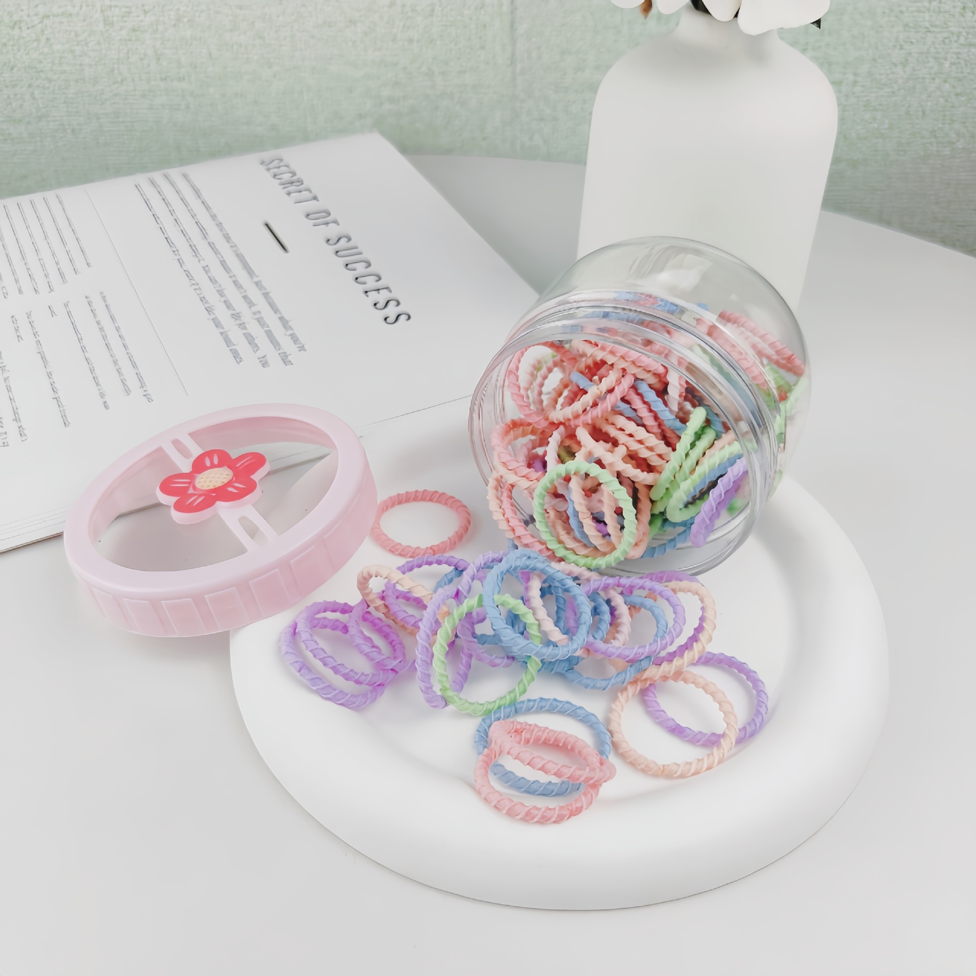Sweet box-packed children's rubber bands are not harmful to hair, have good elasticity and can be used as hair ties. High-elasticity rubber bands for girls and hair bands for little girls Application Scenario