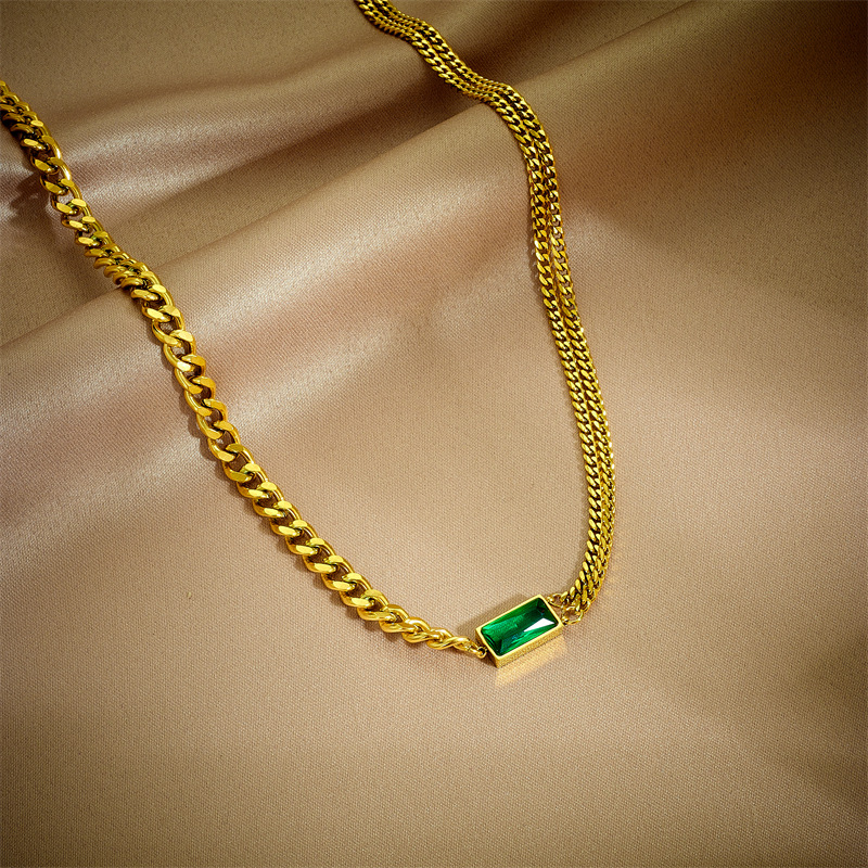 European and American fashion, niche, high-end, light luxury, versatile, retro and cold style, square green diamond irregular chain titanium steel necklace full figure