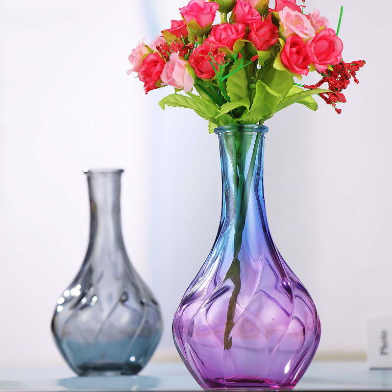 European-style decorative items, colorful gradient fresh and light colored glass vases, transparent vases, office and living room vases details Picture