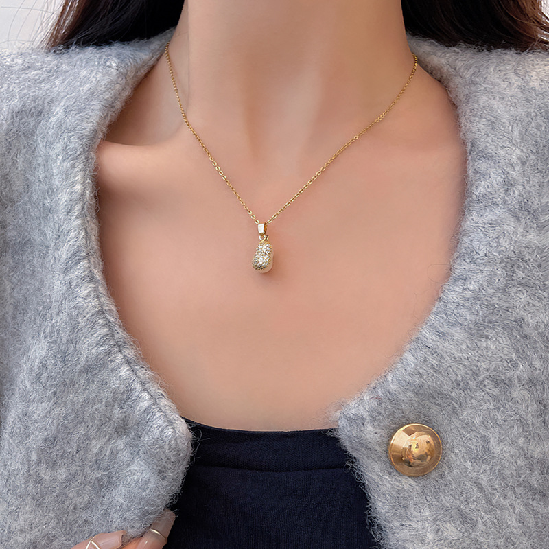 Double-sided anti-chalcedony gourd pendant titanium steel necklace, ins style, niche design sense, fashionable and versatile, internet-famous collarbone chain details Picture