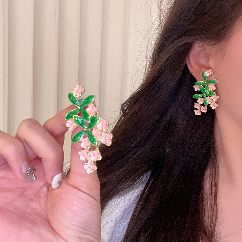 Country-style glazed leaf and flower earrings, women's forest-themed fresh and delicate floral stud earrings, personalized and high-end earrings and earrings details Picture