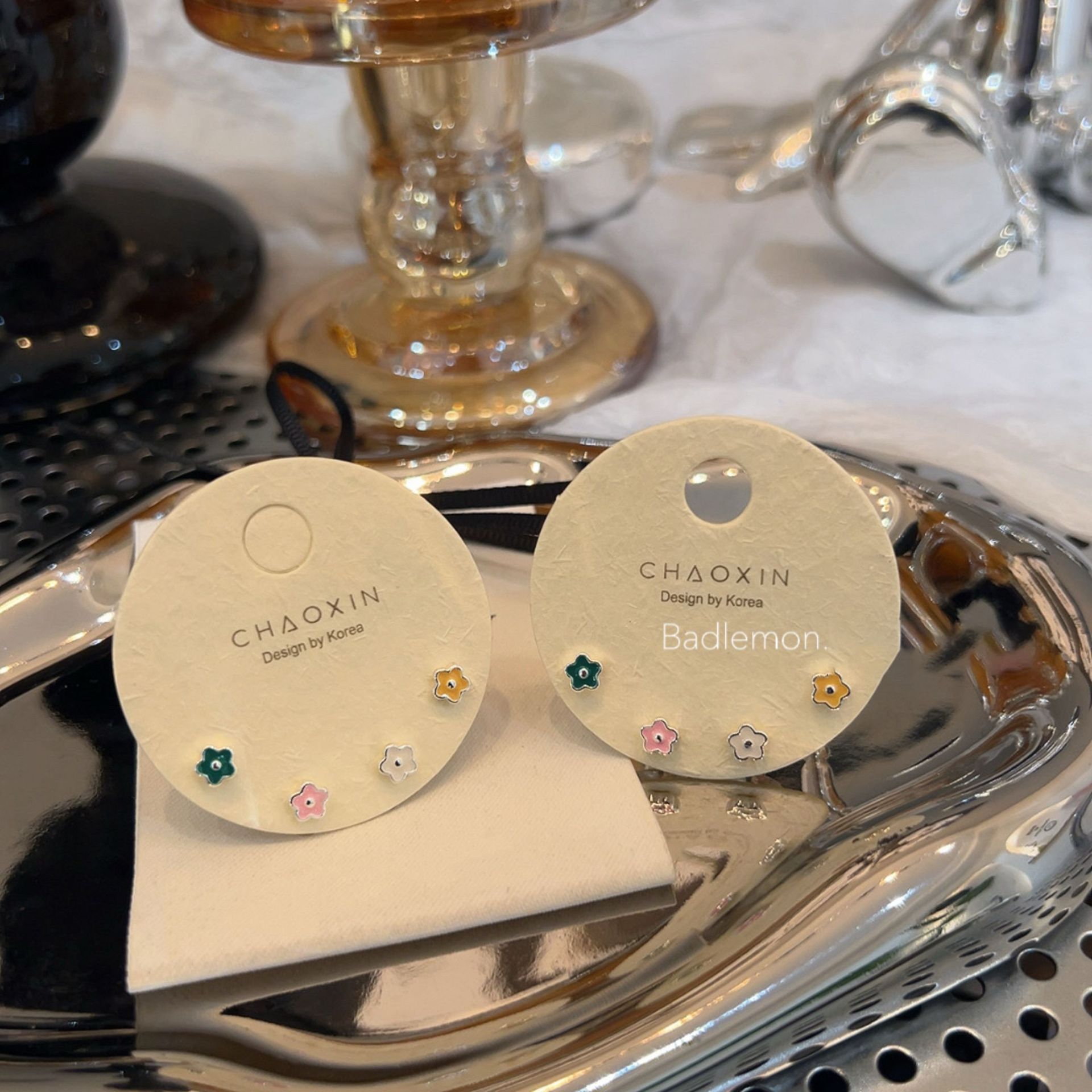 Korean colorful glazed flower ear studs, a simple and cute four-piece set with a girlish heart, ins style ear bone stud earrings details Picture