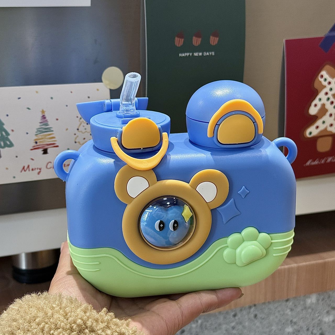New children's cartoon double drinking cup, large-capacity straw cup for boys and girls, high appearance level, cute double drinking spout cup Specification drawing