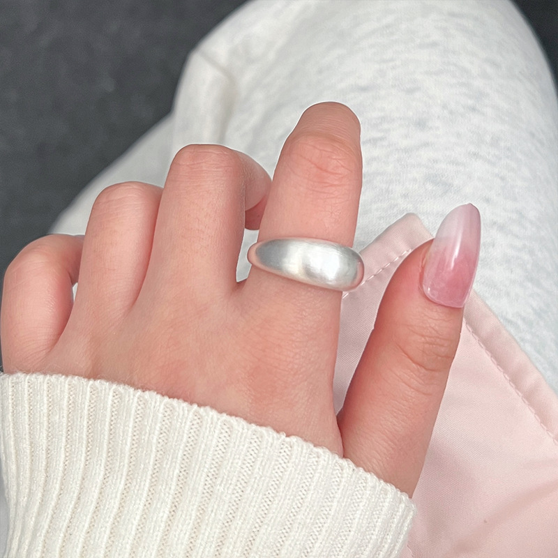 Matte silver brushed ring for women, simple and cold style, light luxury and high-end feel, index finger ring, niche design, exaggerated ring Specification drawing