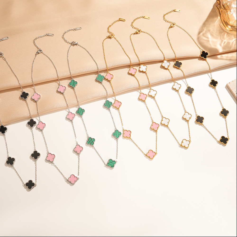 Fashionable and versatile seven-leaf clover titanium steel necklace, women's titanium steel vacuum electroplated non-fading collarbone chain, light luxury accessory full figure