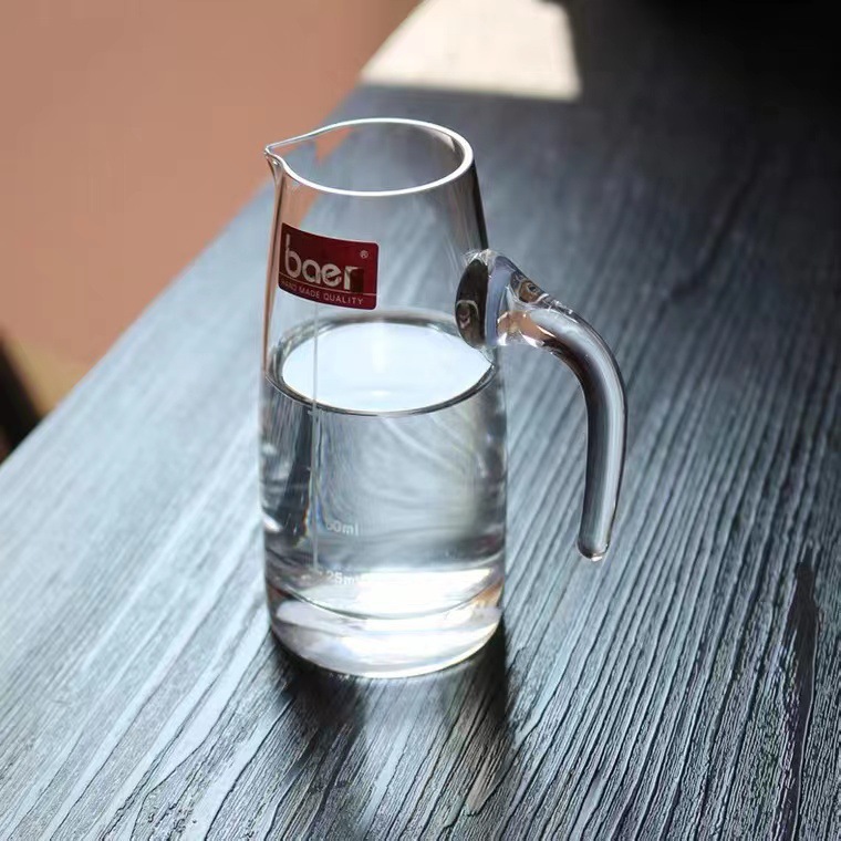 bear crystal glass white wine divider, small household red wine divider with scale, foreign wine divider Specification drawing