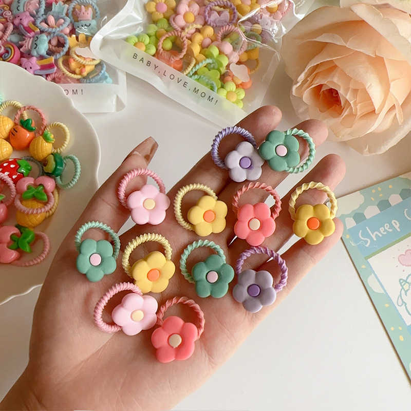 Children's rubber band, Korean candy cartoon thumb ring, hair tie, baby hair accessory, hair tie, no hair damage, hair tie Application Scenario