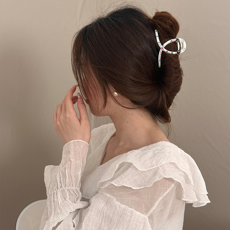 New silver imitation metal star hair clips for spring and summer, ins polka dot grab clips, high-end and exquisite hair clips and hair accessories full figure