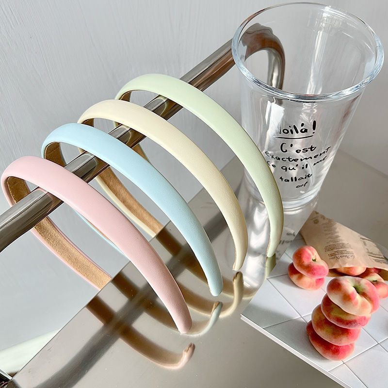 2022 Spring Cream mousse leather colored macaron Korean PU leather 1CM wide edge INS headband for girls Application Scenario