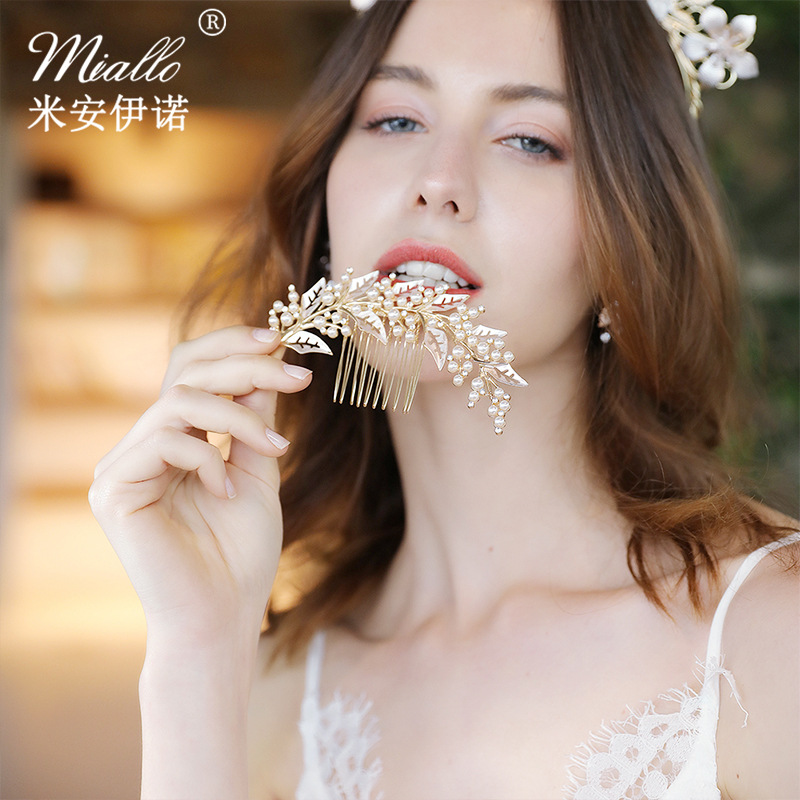 European and American InS-style wedding dress headwear, cross-border alloy hollowed-out leaf hair comb, pearl water diamond updo hair comb full figure