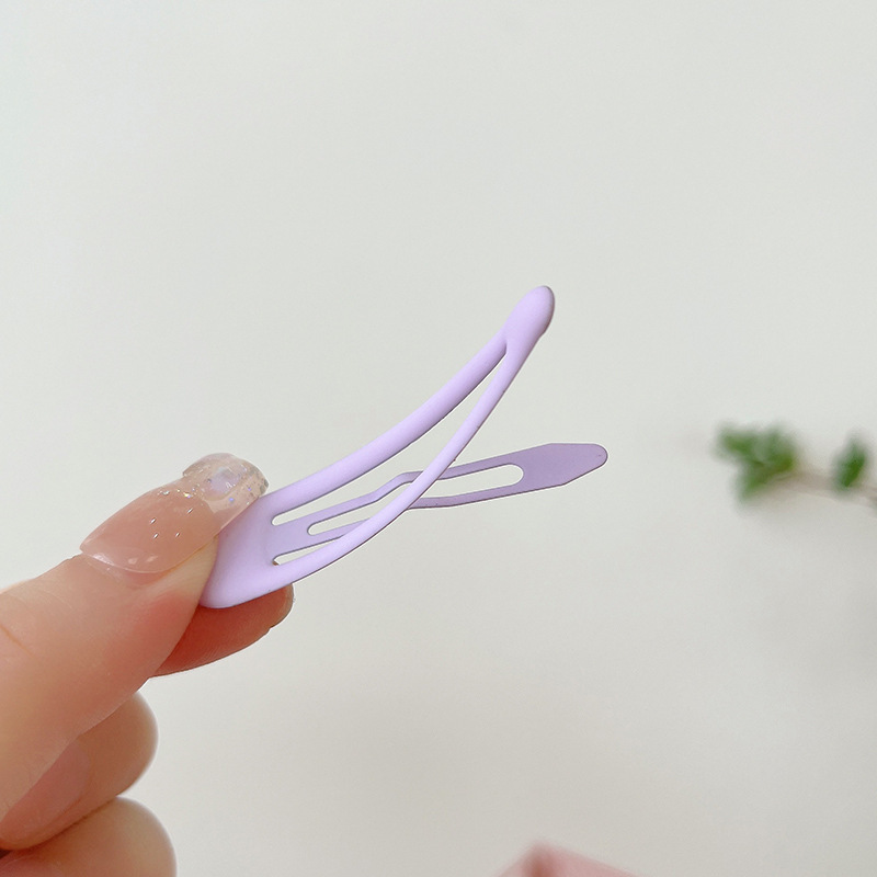 Children's gradient color simple bb hair clip headwear, fashionable girl one-piece clip, side clip, fix broken hair, bangs, hair clip clip Application Scenario