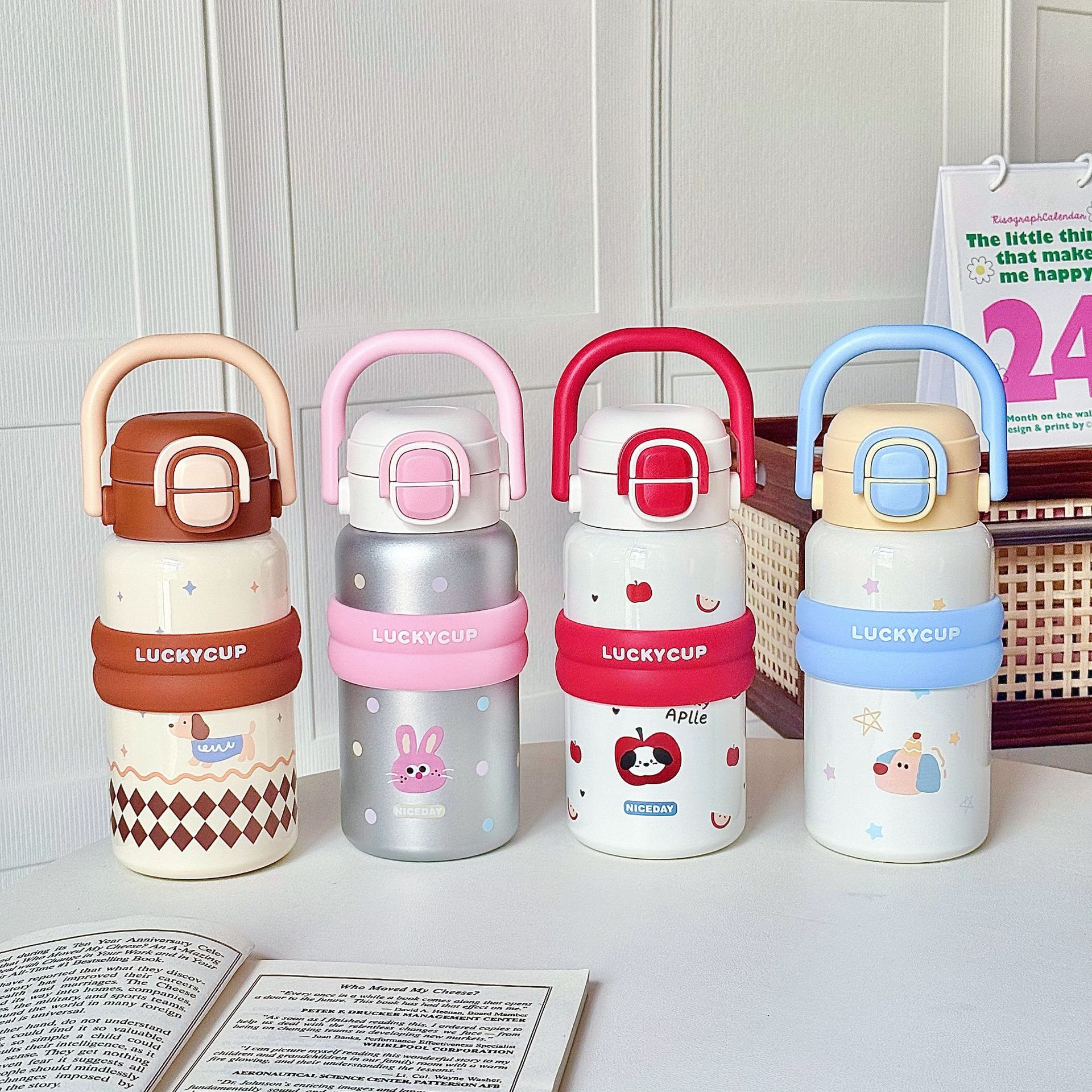 Portable children's insulated cup, high appearance level for girls, cartoon cute water bottle, portable student double-drinking stainless steel water cup details Picture