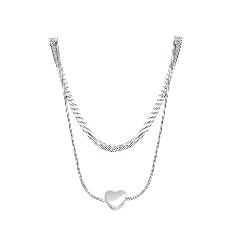 Cold and simple double-layer heart-shaped collarbone chain, light luxury, niche and high-end snake bone chain sweater hoodie chain Item Picture