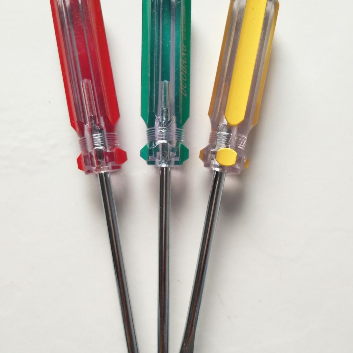 Factory direct sales of flat-head cross-head screwdrivers, single-use crystal transparent color strip screwdrivers full figure