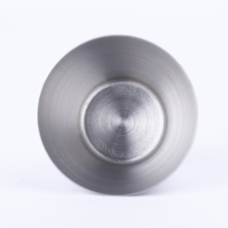 Wholesale of stainless steel beer and liquor cups, toothbrush and mouthwash cups, mini portable water cups Application Scenario