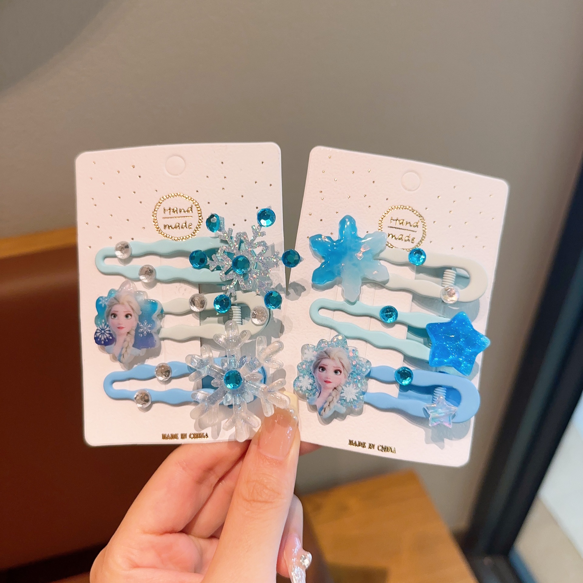 Princess Elsa hairpin Headwear, children's hairpin, side hair clipping clip, girls' cartoon Frozen Elsa hair accessory Specification drawing