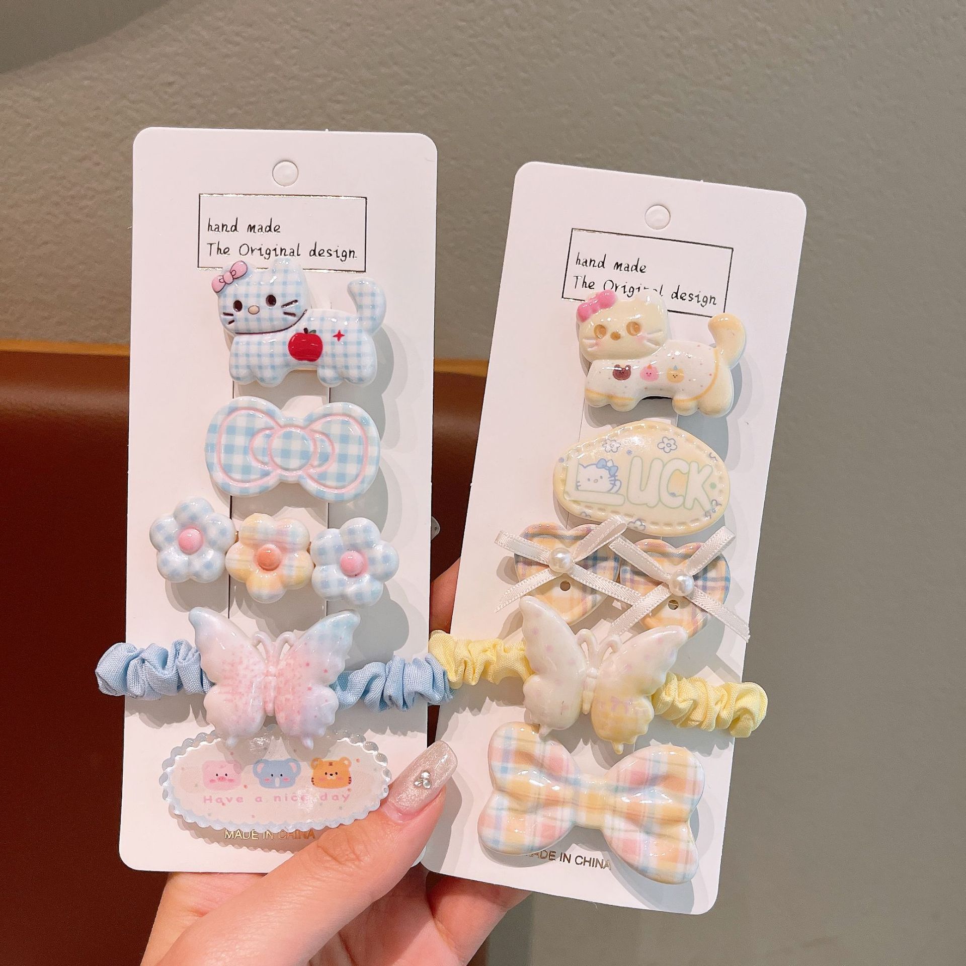New children's checkered butterfly hair clips and hair bands, sweet and girlish, high appearance level, versatile bangs, side clips, hair clips and hair accessories Application Scenario